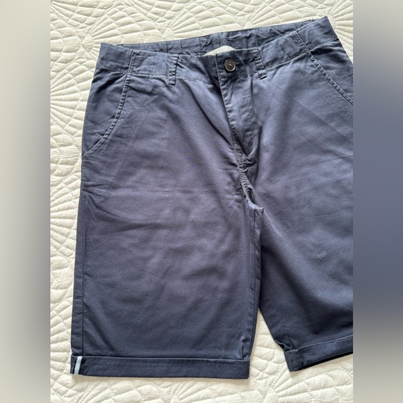 H&M Navy Blue Shorts - Boys Size 12/13 - Picture 2 of 13